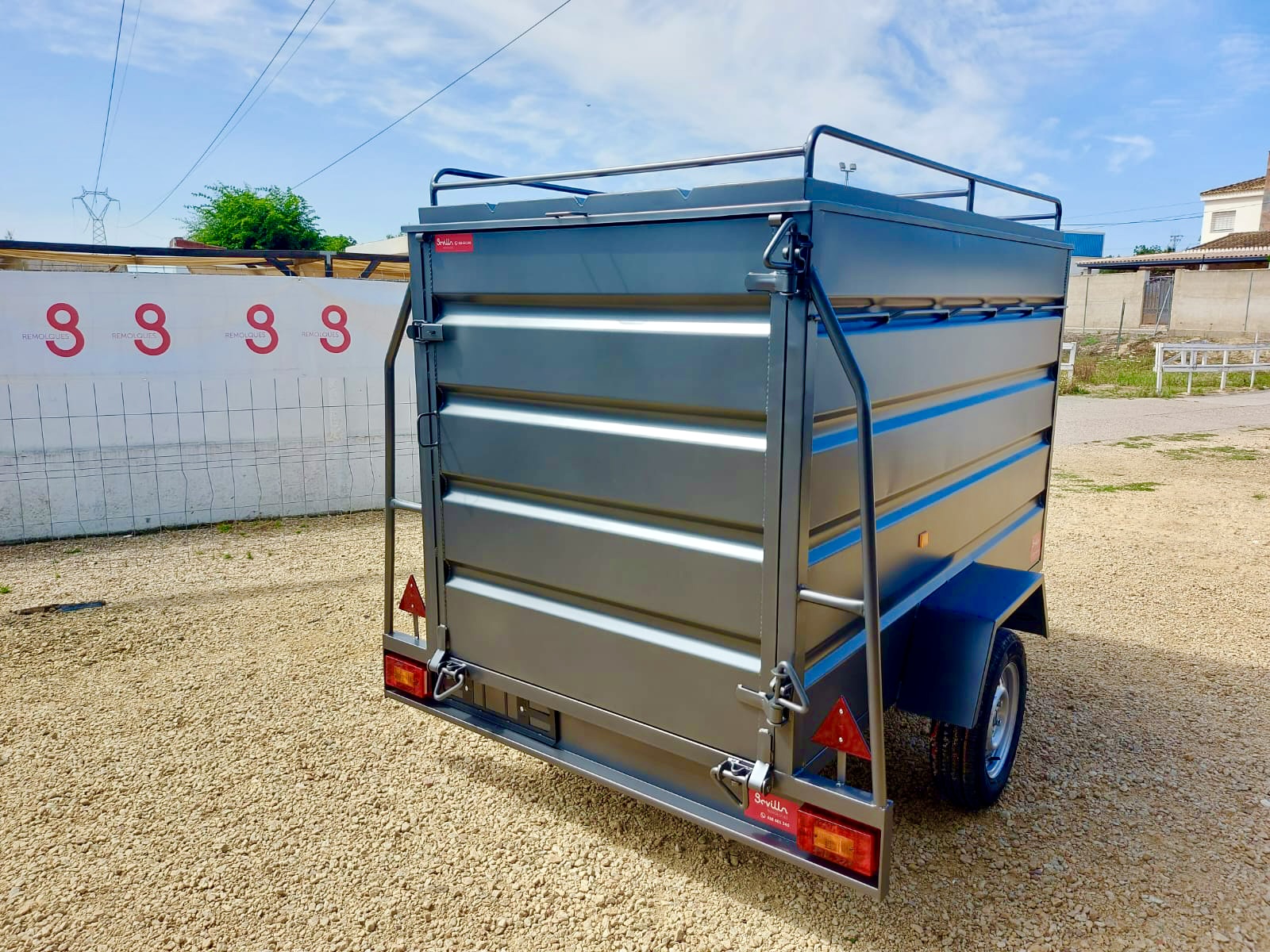 REMOLQUE CERRADO UN EJE SF - Imagen 2