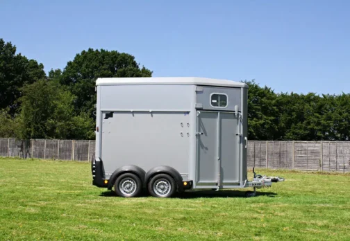 REMOLQUE VAN DE CABALLOS HB 511 DE IFOR WILLIAMS - Imagen 3