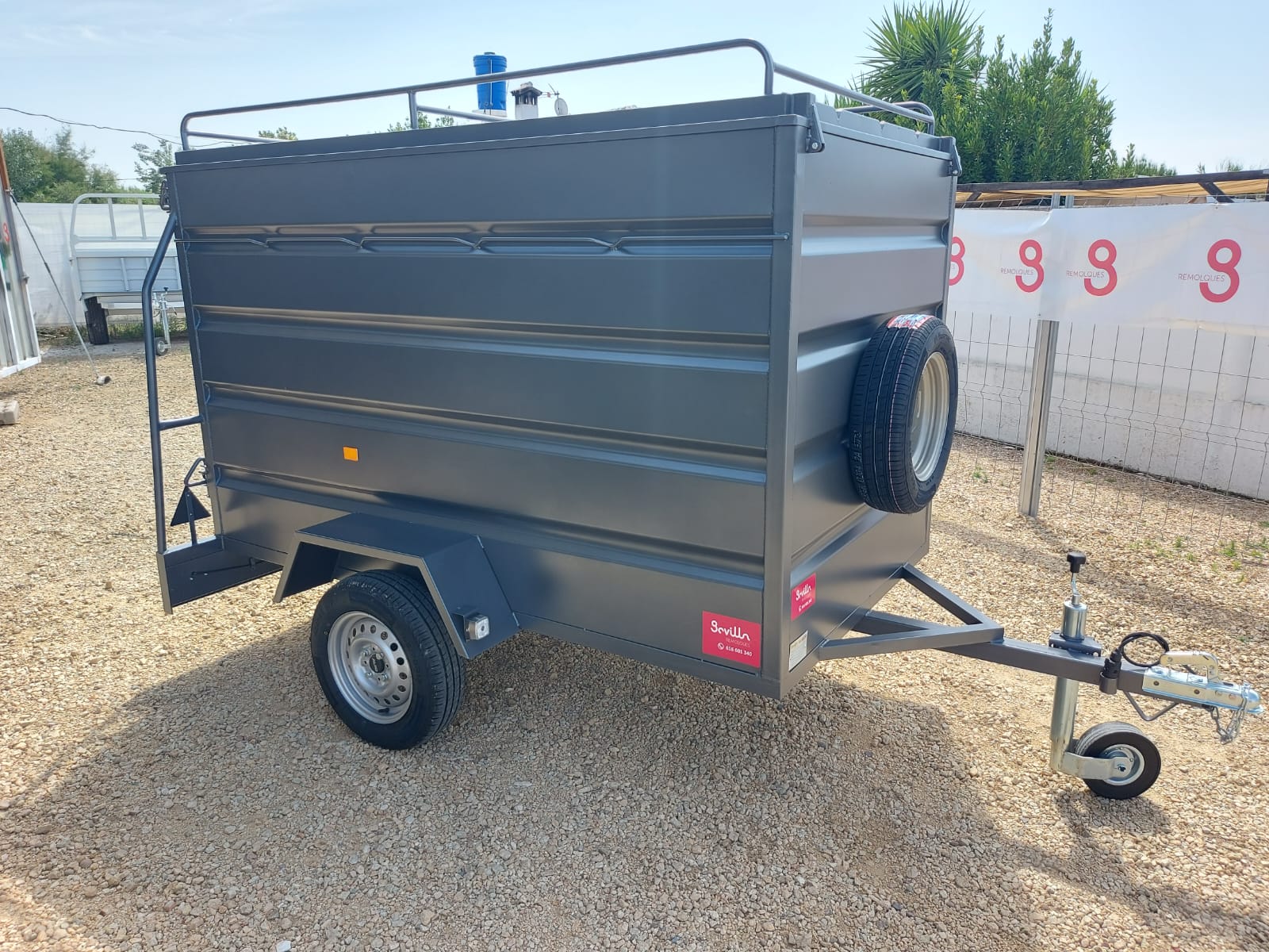 REMOLQUE CERRADO UN EJE SF - Imagen 7