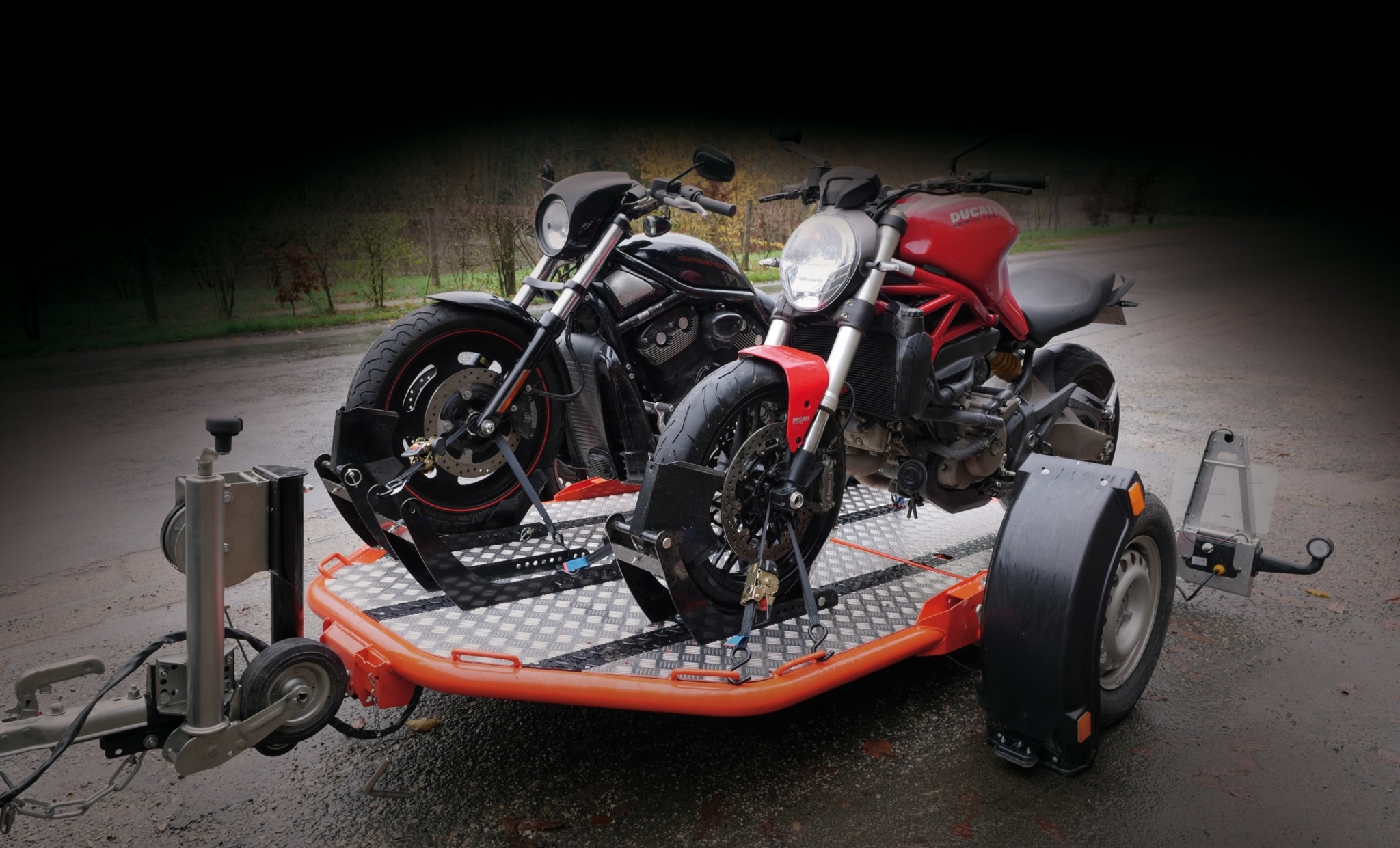 REMOLQUE DE MOTO/QUAD ABATIBLE Y PLEGABLE DUO