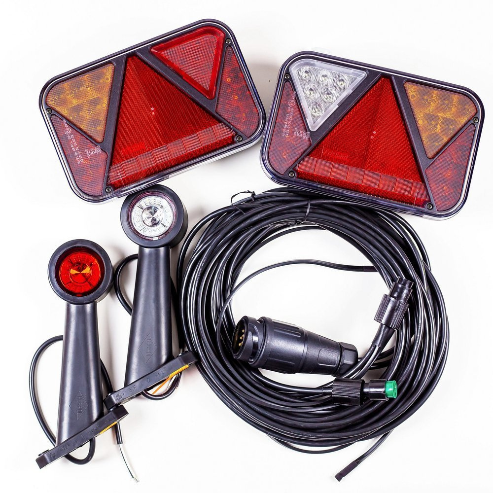 Conjunto: Pilotos traseros LED Fristom FT-270