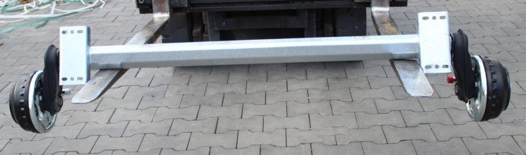 Eje estanco con freno para remolques náuticos AL-KO 1500 mm 1000 kg 5x112 - Imagen 4